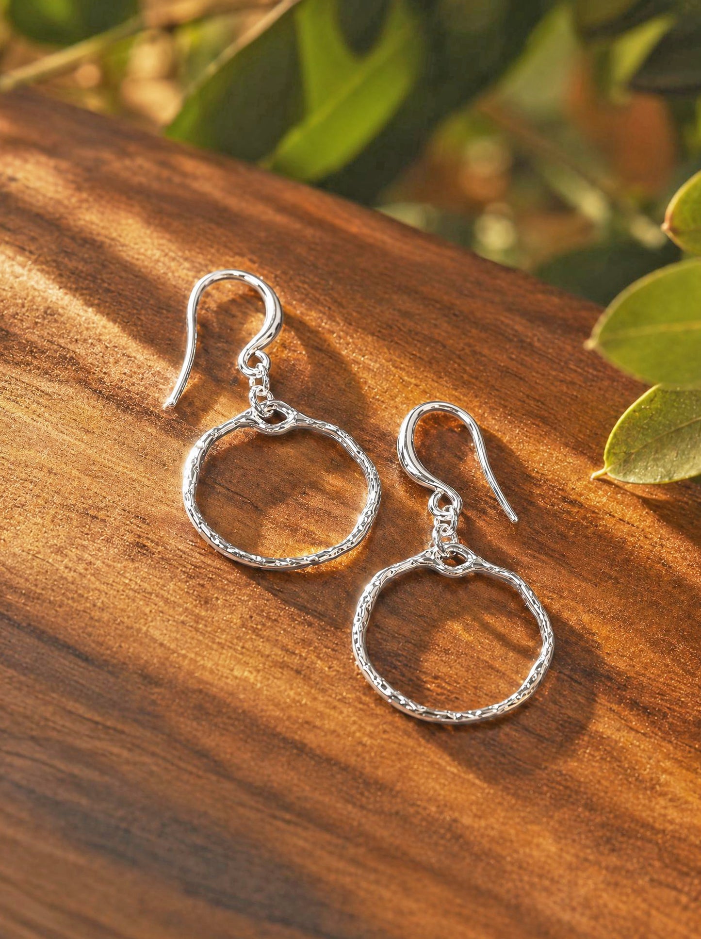 Simple Hammered Ring Earrings [Silver-Plated]